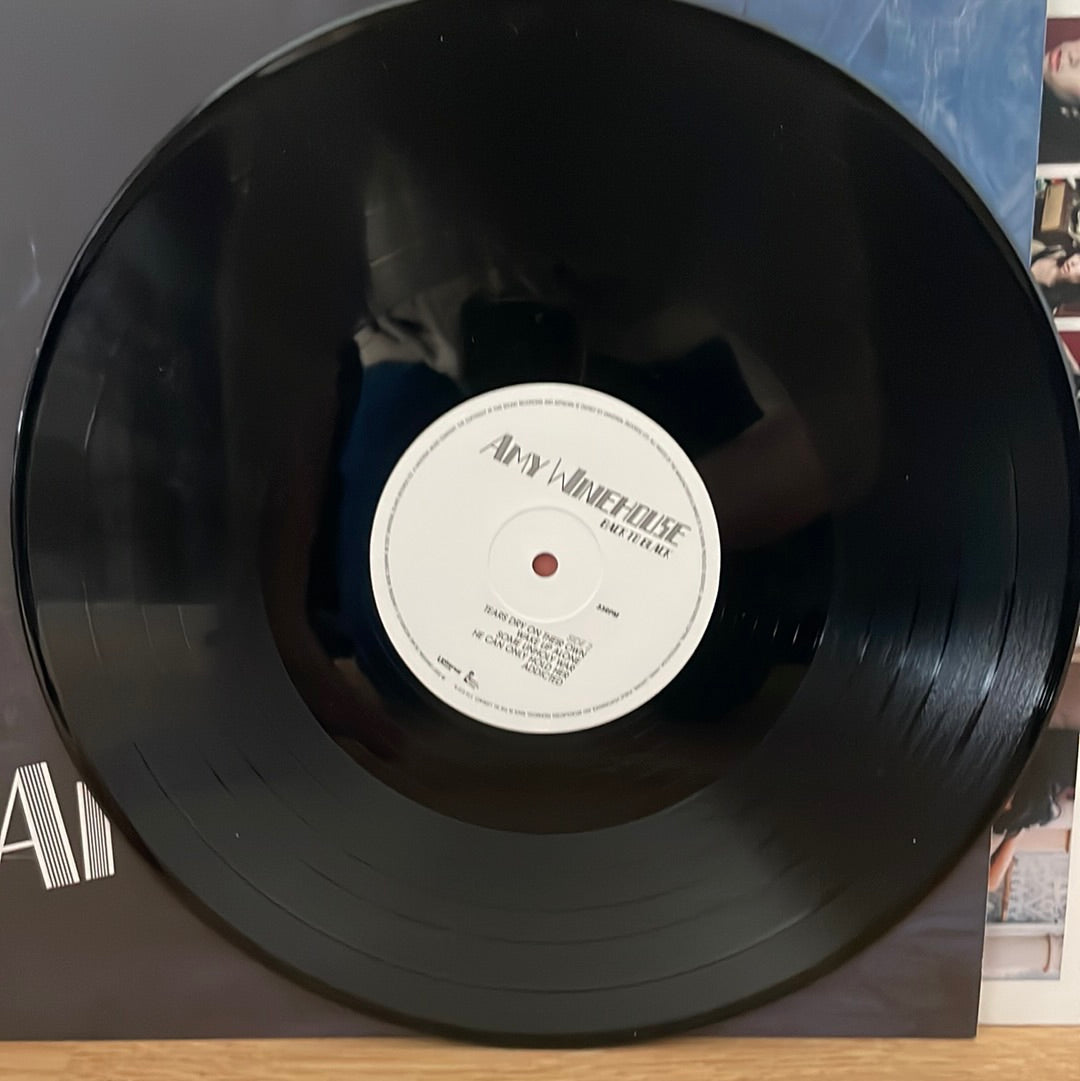 Amy Winehouse - Back 2 Black