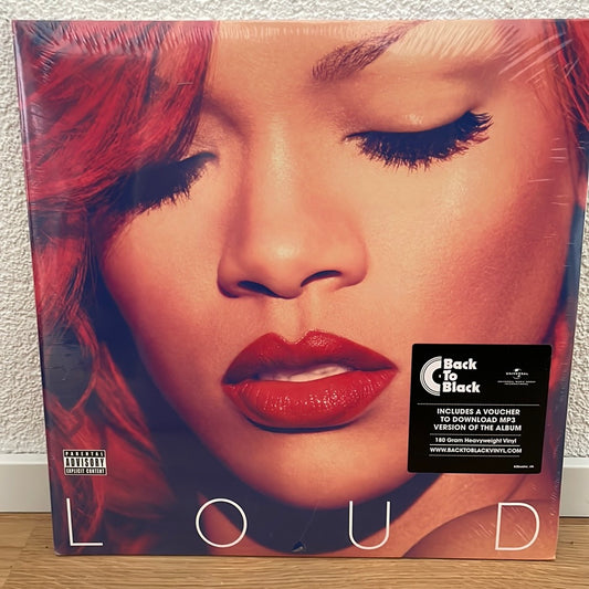 Rihanna - LOUD